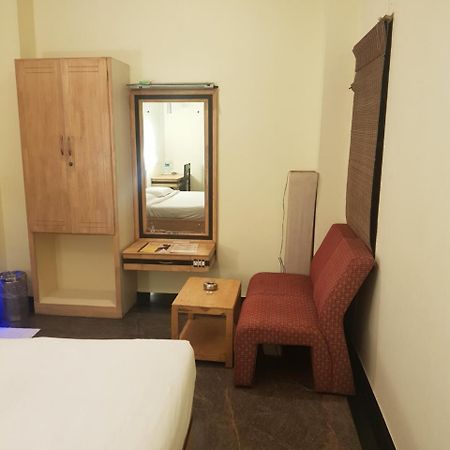 بونديتْشيري P R Pride Inn المظهر الخارجي الصورة