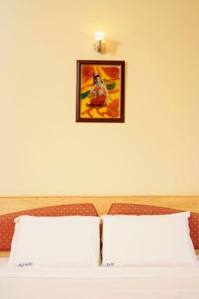 بونديتْشيري P R Pride Inn المظهر الخارجي الصورة