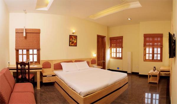 بونديتْشيري P R Pride Inn المظهر الخارجي الصورة